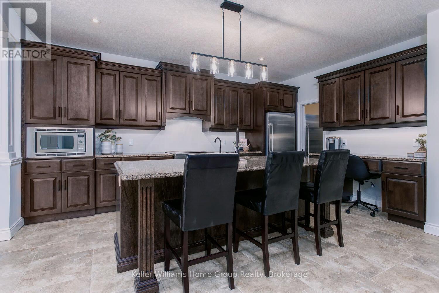 70 Waverley Drive, Guelph, Ontario  N1E 6C8 - Photo 12 - X12338121