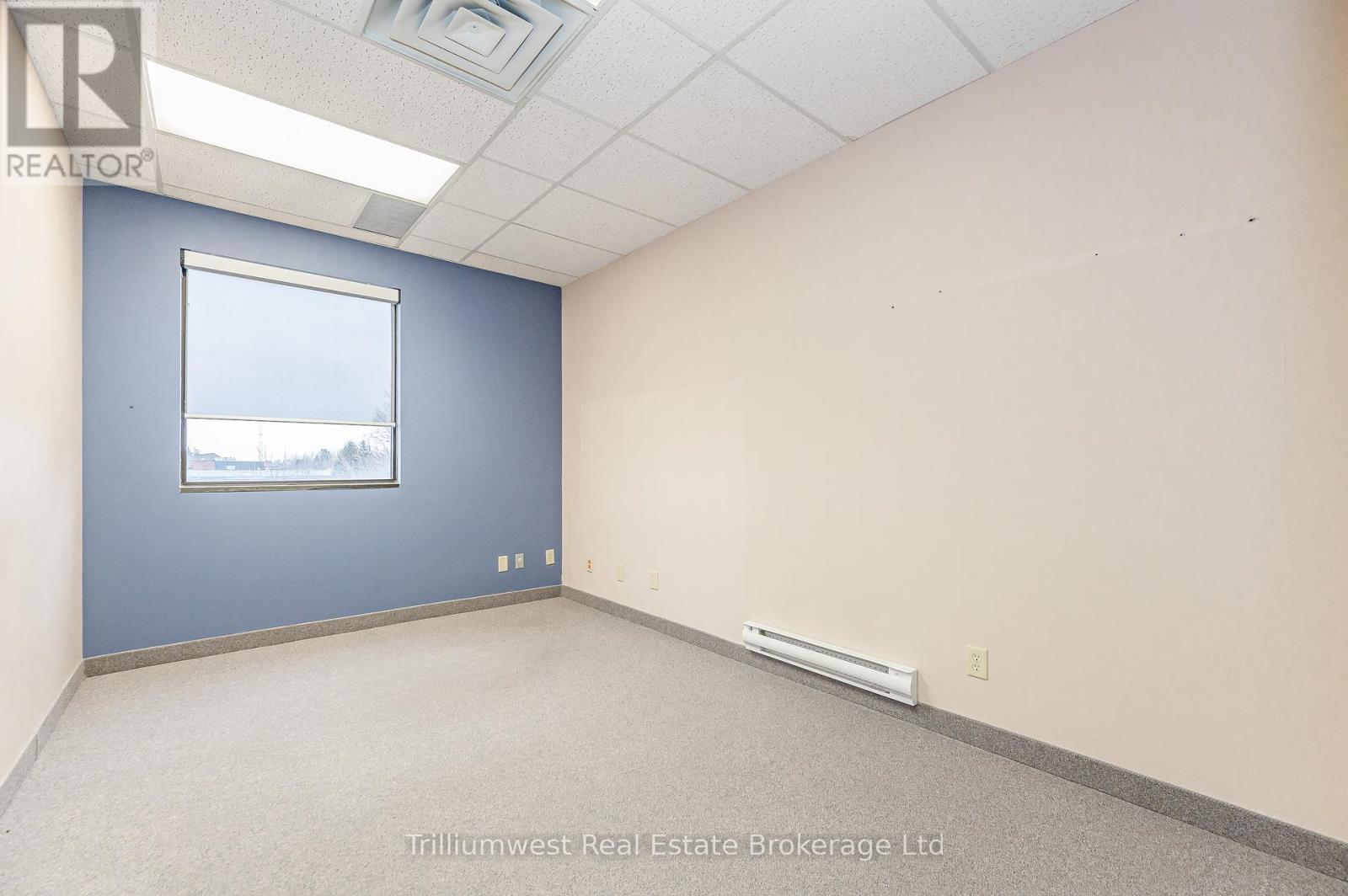 201 - 450 Speedvale Ave W Avenue, Guelph, Ontario  N1H 7Y6 - Photo 15 - X12338404