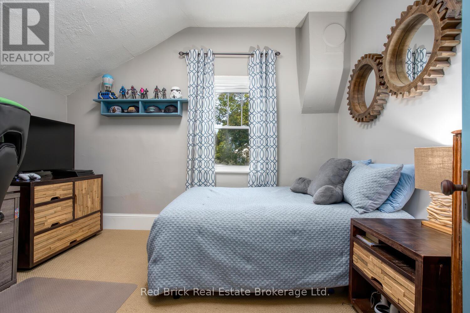 23 Mill Street E, Centre Wellington, Ontario  N0B 1S0 - Photo 27 - X12338503