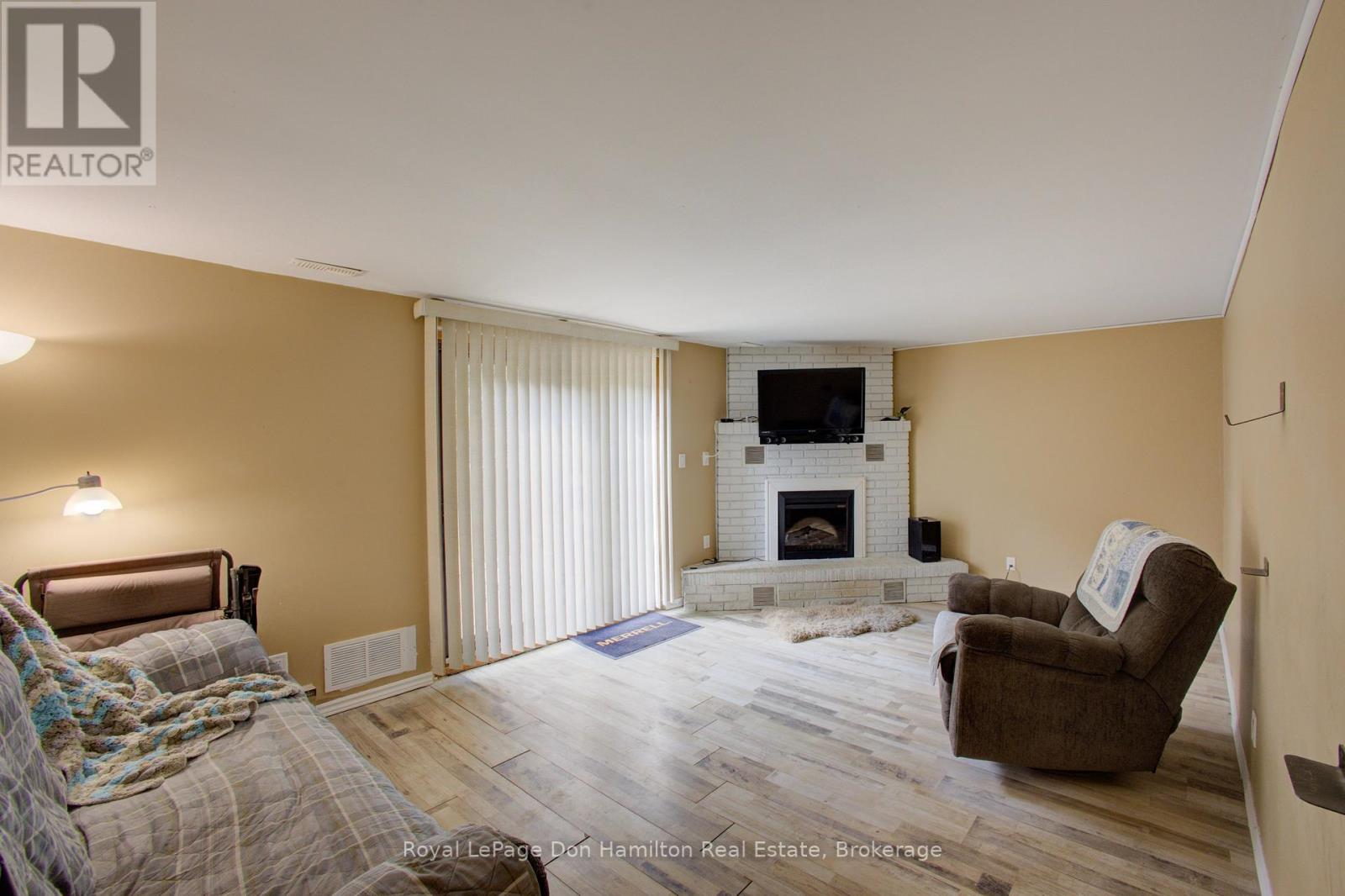 771 York Avenue N, North Perth, Ontario  N4W 2Y4 - Photo 31 - X12338637