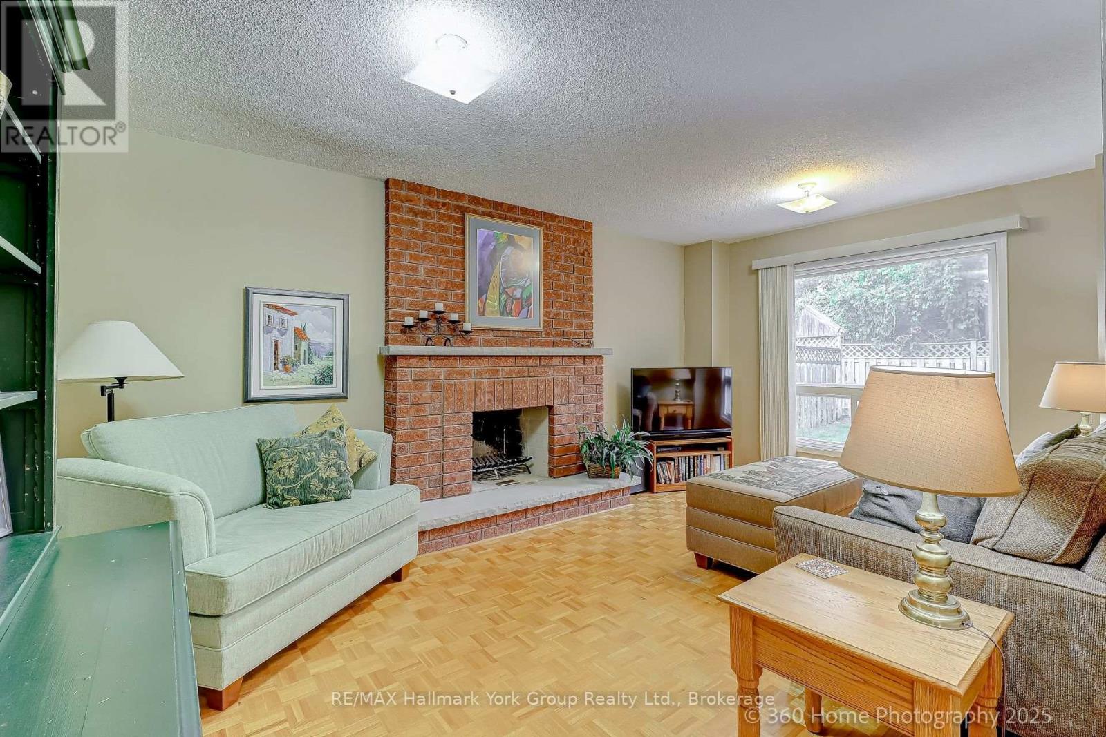 262 Savage Road, Newmarket, Ontario  L3X 1S1 - Photo 11 - N12338792