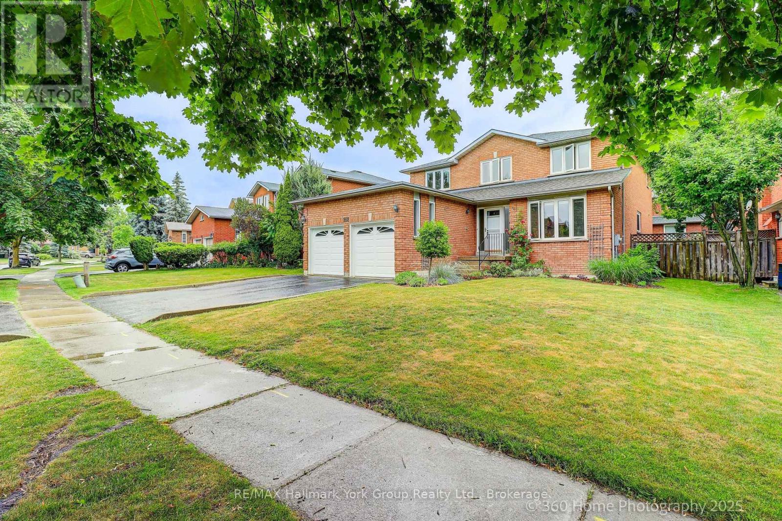 262 Savage Road, Newmarket, Ontario  L3X 1S1 - Photo 5 - N12338792