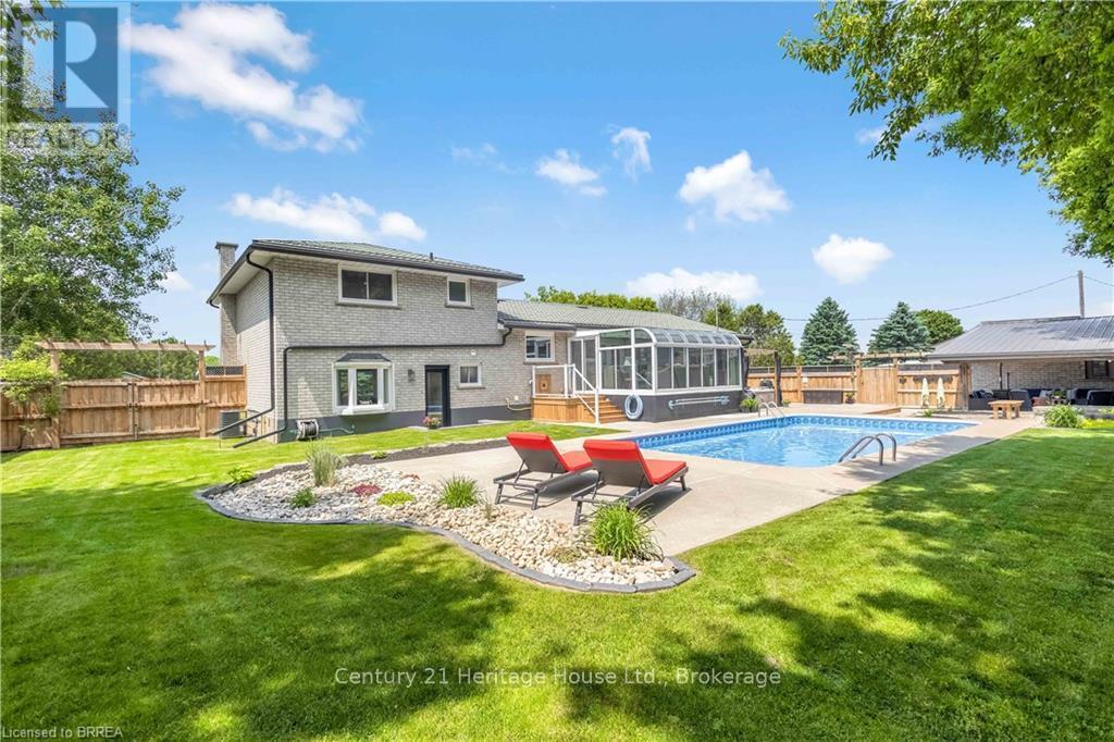 3 Saint Catharine Street, Brant, Ontario  N0E 1A0 - Photo 1 - X12339663