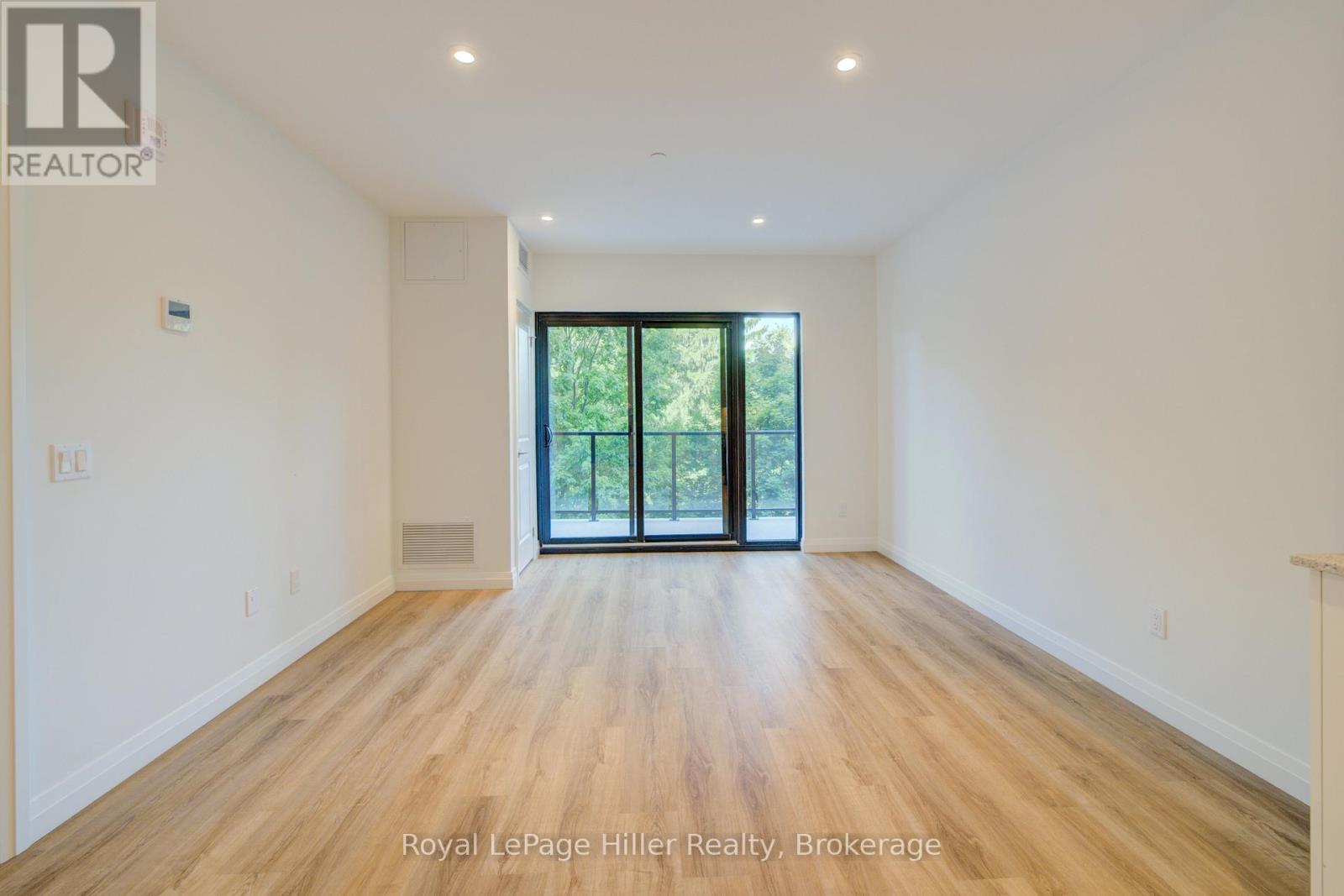 319 - 525 New Dundee Road, Kitchener, Ontario  N2P 0K8 - Photo 4 - X12339735