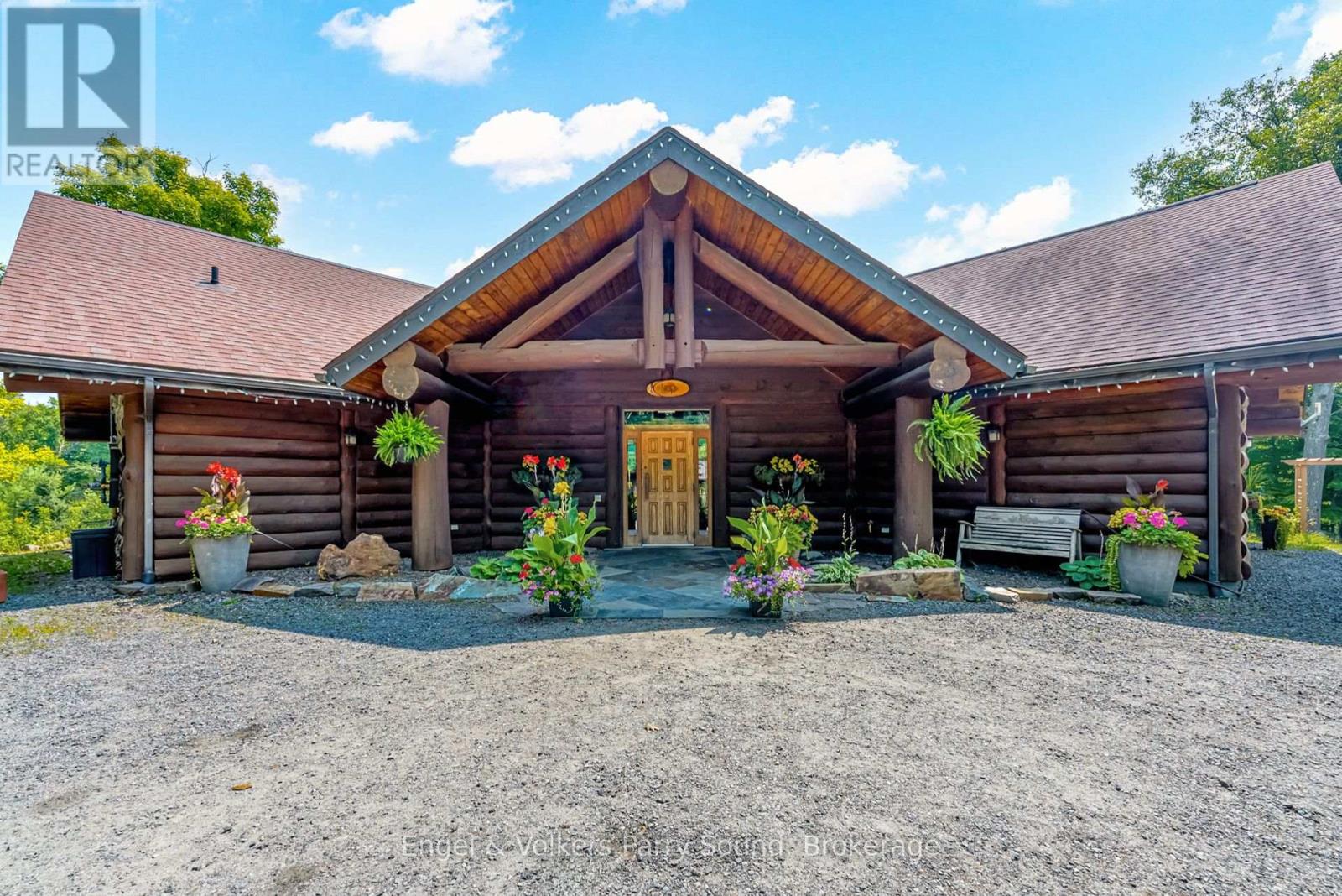 9 LITTLE BEAVER BOULEVARD, Seguin, Ontario