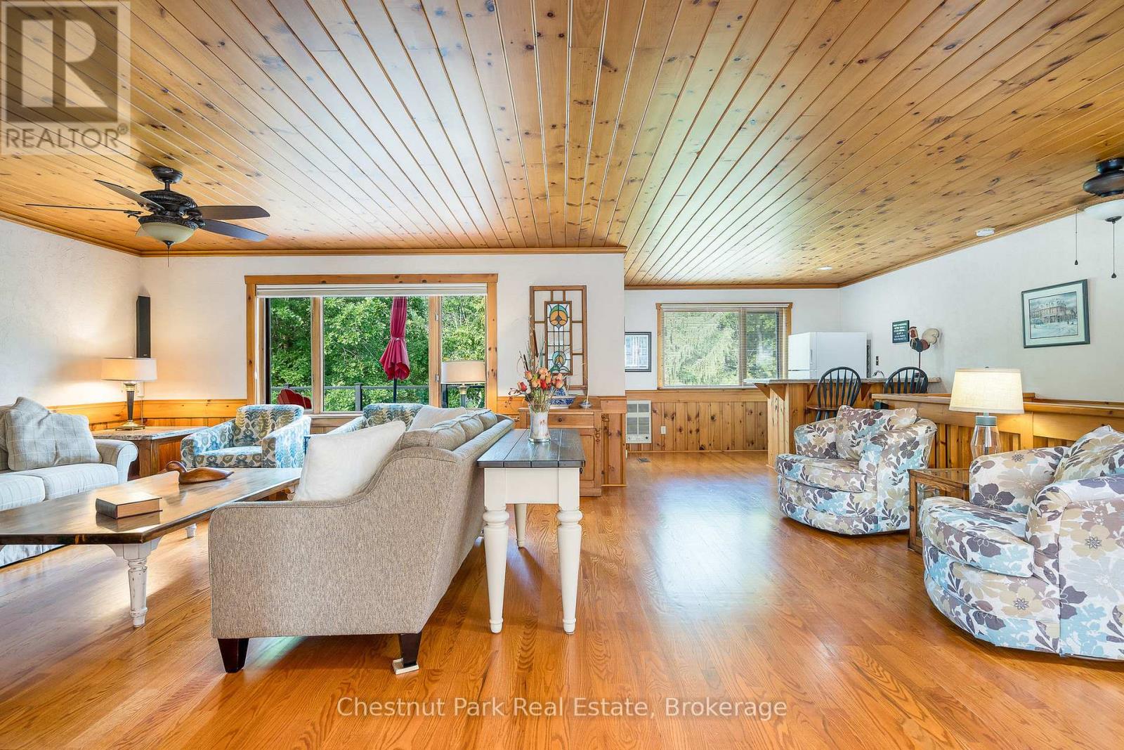 119 Martin Grove, Blue Mountains, Ontario  L9Y 0N5 - Photo 10 - X12340579