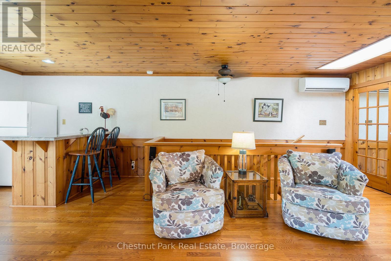 119 Martin Grove, Blue Mountains, Ontario  L9Y 0N5 - Photo 11 - X12340579