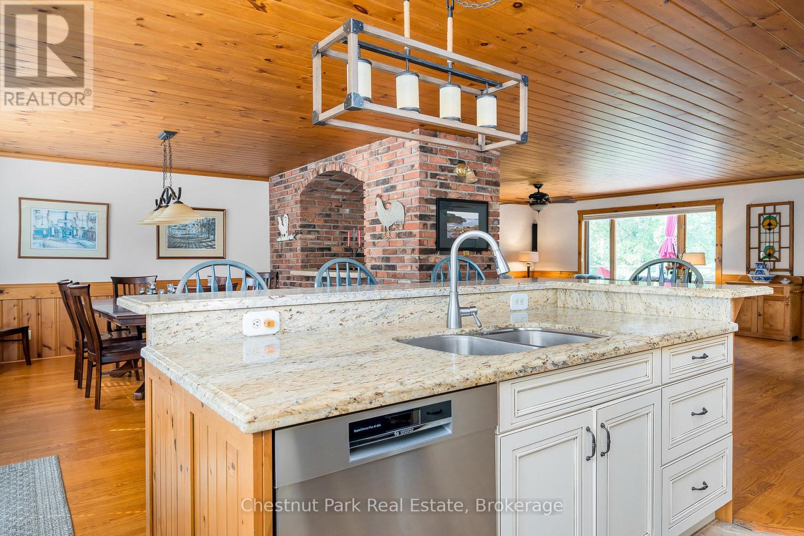 119 Martin Grove, Blue Mountains, Ontario  L9Y 0N5 - Photo 20 - X12340579