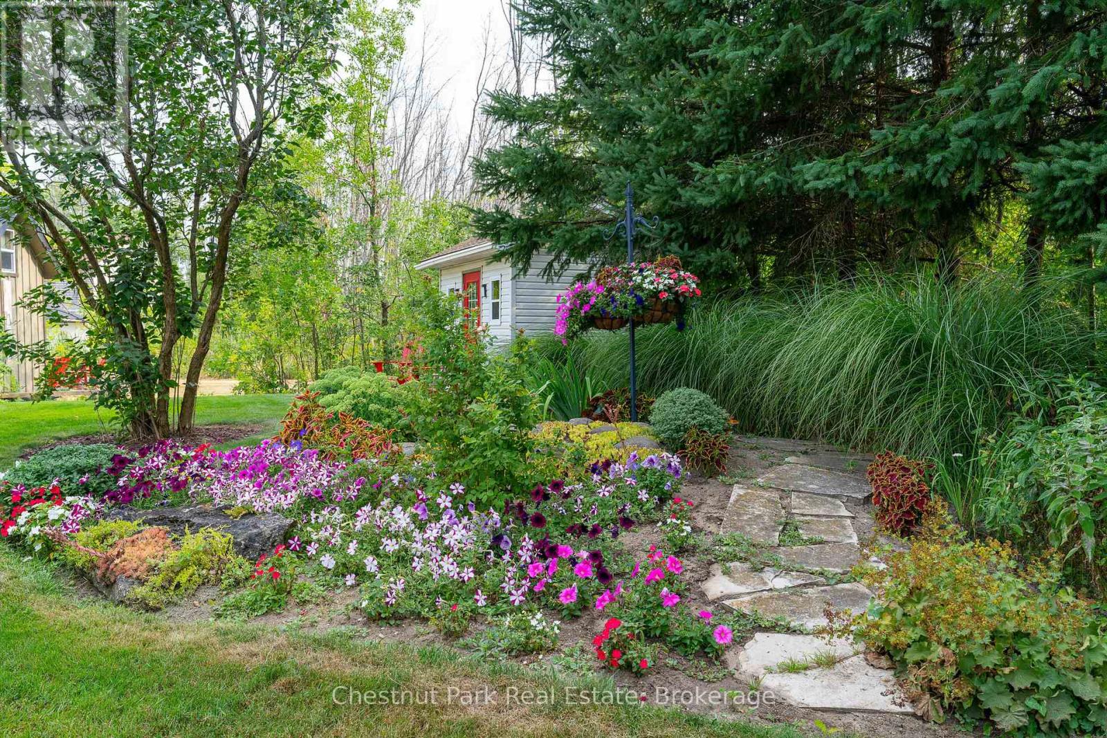 119 Martin Grove, Blue Mountains, Ontario  L9Y 0N5 - Photo 31 - X12340579