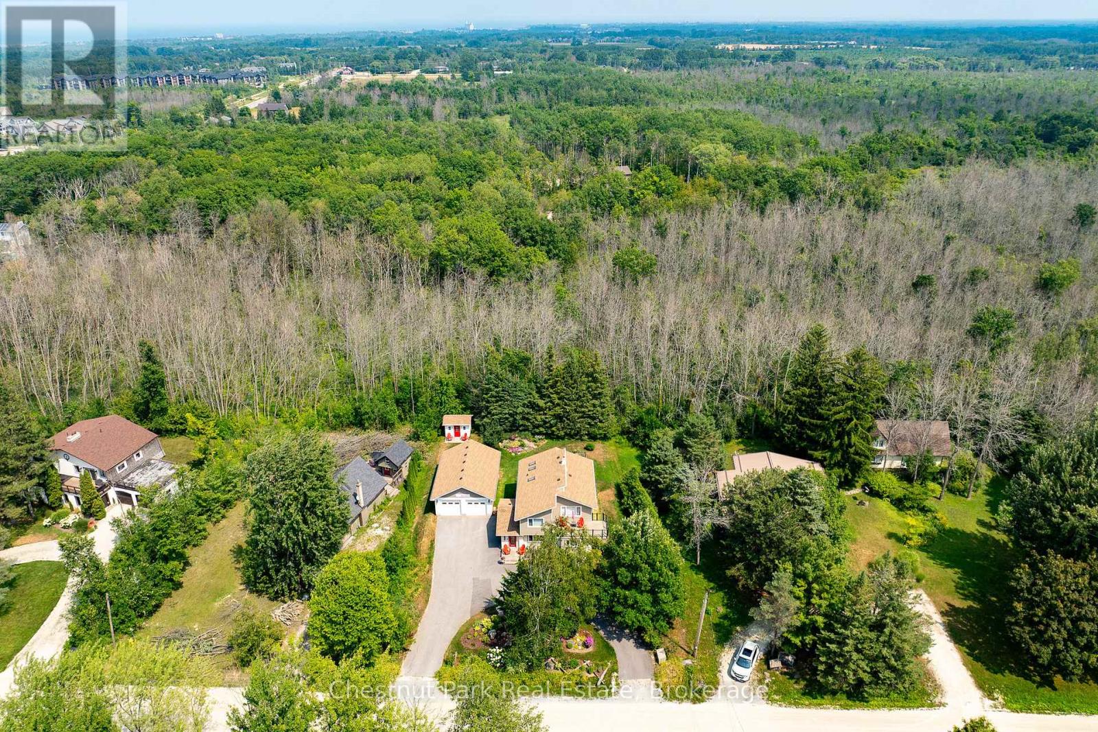 119 Martin Grove, Blue Mountains, Ontario  L9Y 0N5 - Photo 49 - X12340579