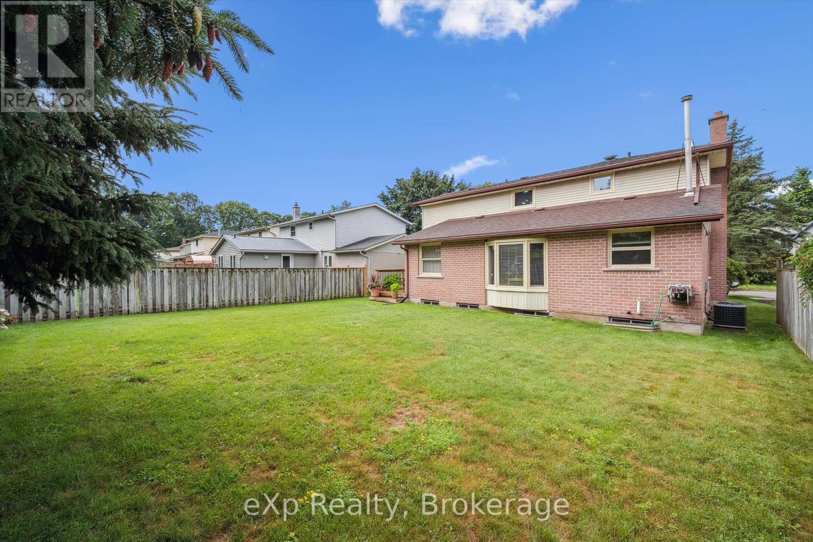 8 Aspen Valley Crescent, Guelph, Ontario  N1G 3Z8 - Photo 18 - X12341141