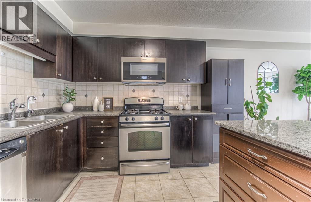 1332 Countrystone Drive, Kitchener, Ontario  N2N 3R9 - Photo 14 - 40759959