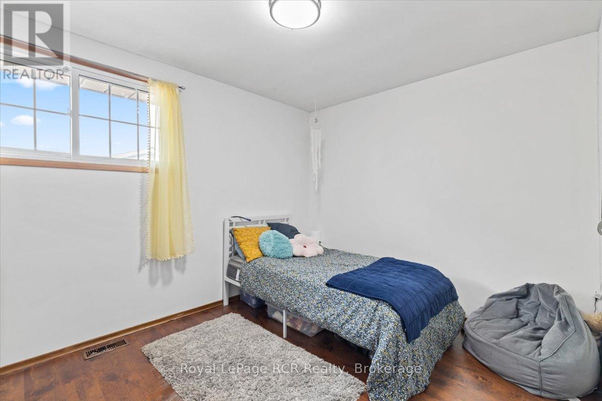 534 21st Avenue, Hanover, Ontario  N4N 3H4 - Photo 16 - X12342226