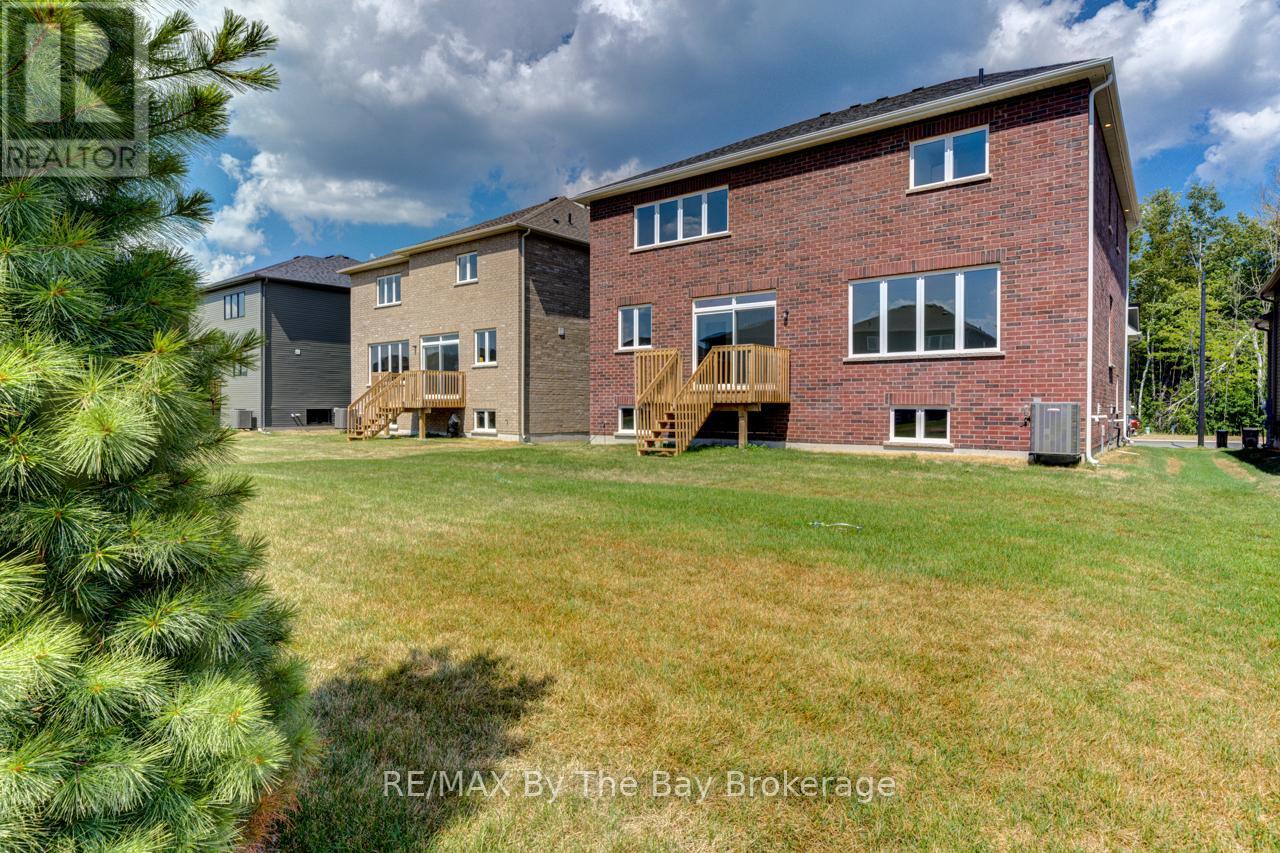 174 Mapleside Drive, Wasaga Beach, Ontario  L9Z 0L4 - Photo 38 - S12342994