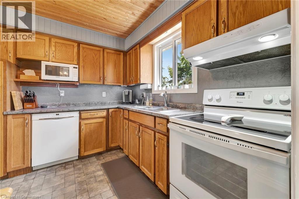 11 Brassey Court, Kitchener, Ontario  N2P 1J2 - Photo 13 - 40760007