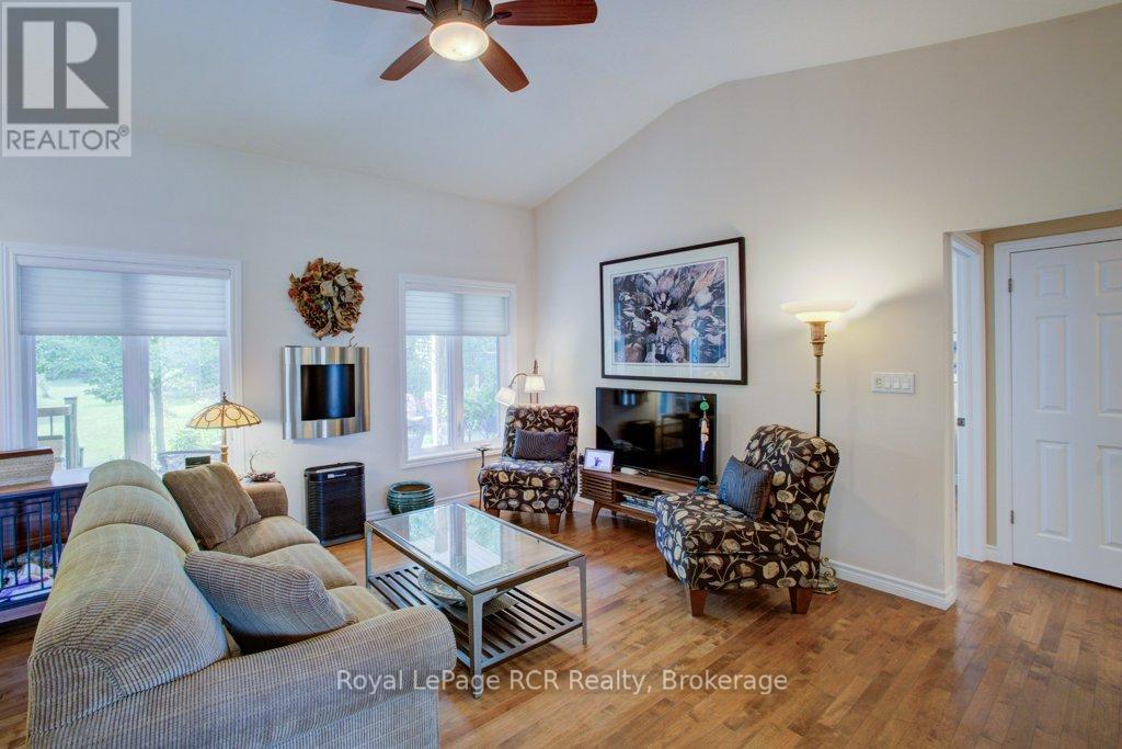 320 Durham Street W, Wellington North, Ontario  N0G 2L1 - Photo 13 - X12343522