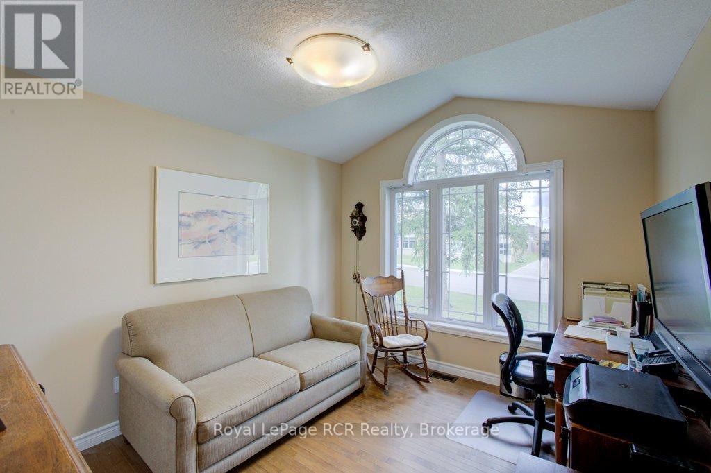 320 Durham Street W, Wellington North, Ontario  N0G 2L1 - Photo 34 - X12343522