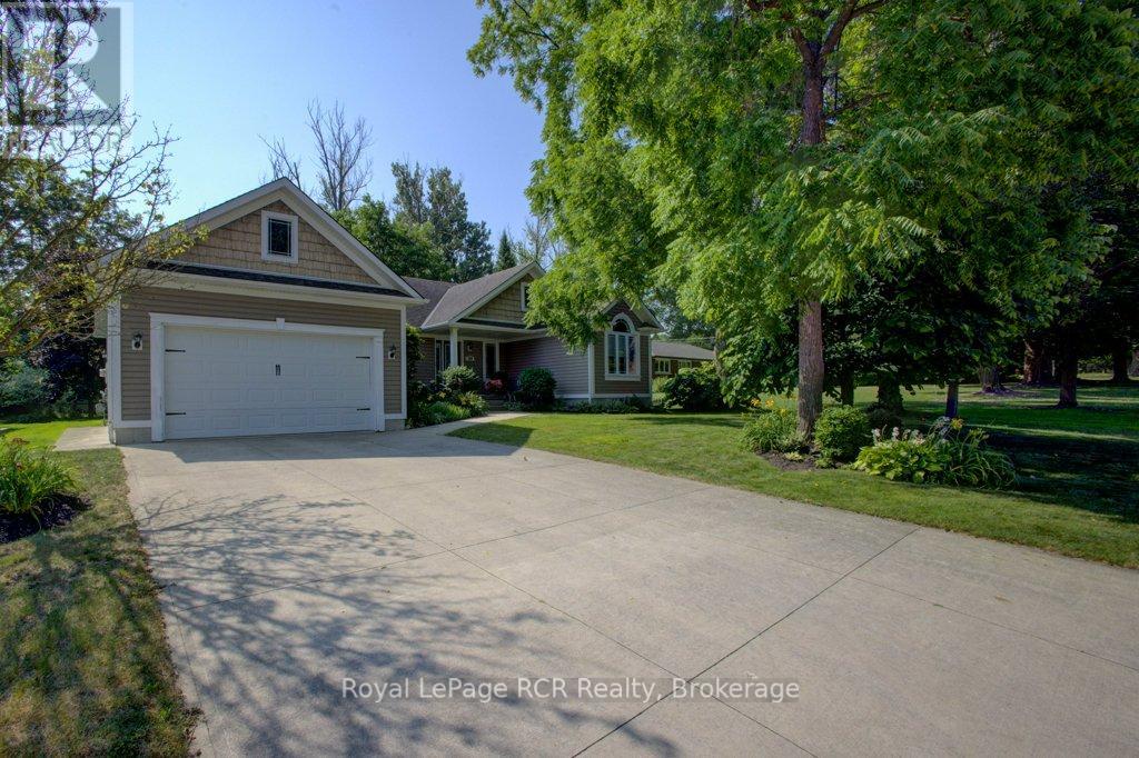320 Durham Street W, Wellington North, Ontario  N0G 2L1 - Photo 8 - X12343522