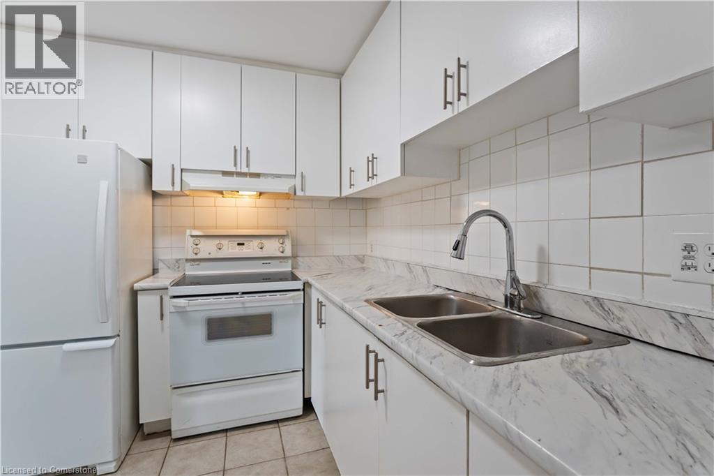 33 Rochelle Avenue Unit# 60, Hamilton, Ontario  L8W 1P9 - Photo 14 - 40757661