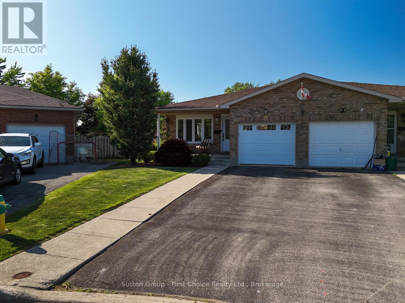 60 Bell Court, Stratford, Ontario  N5A 7W8 - Photo 3 - X12344084