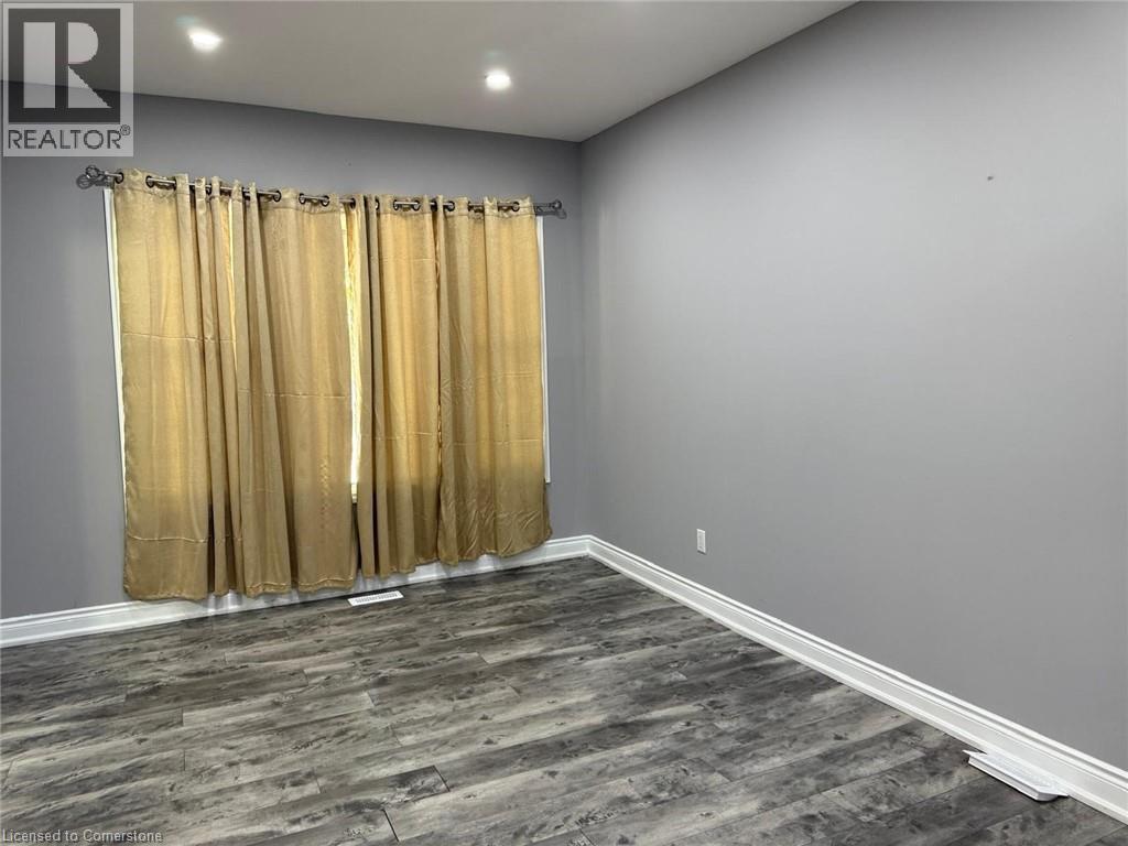 24 Avalon Place Unit# Main, Hamilton, Ontario  L8M 1R3 - Photo 3 - 40760371