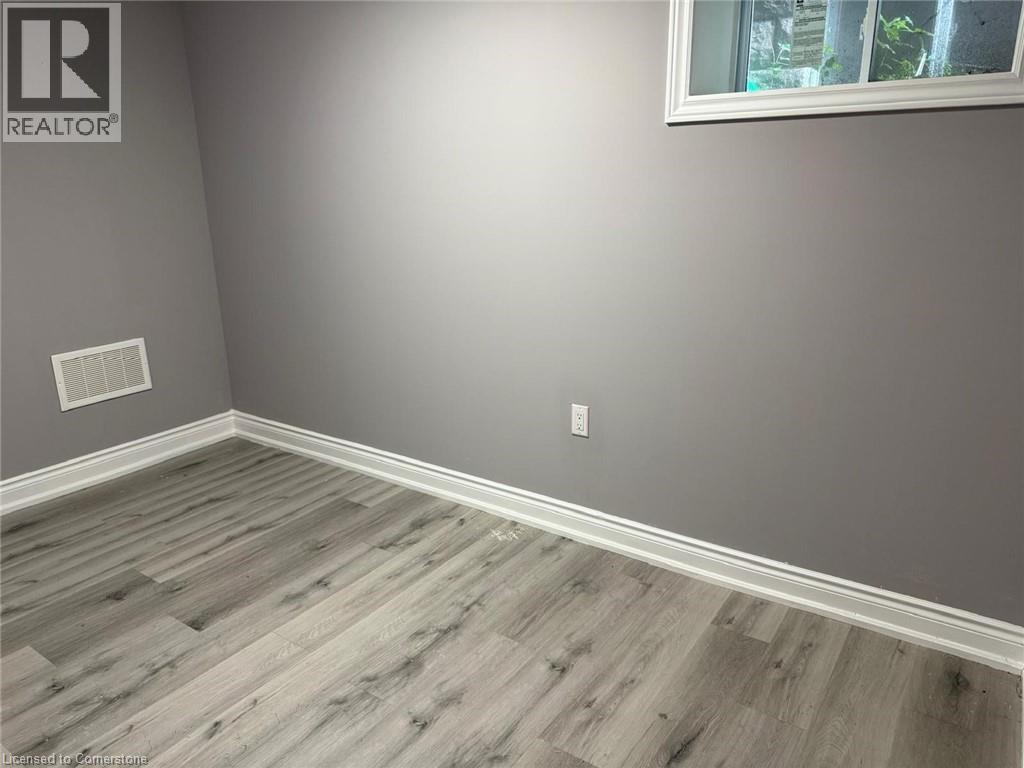 24 Avalon Place Unit# Main, Hamilton, Ontario  L8M 1R3 - Photo 7 - 40760371