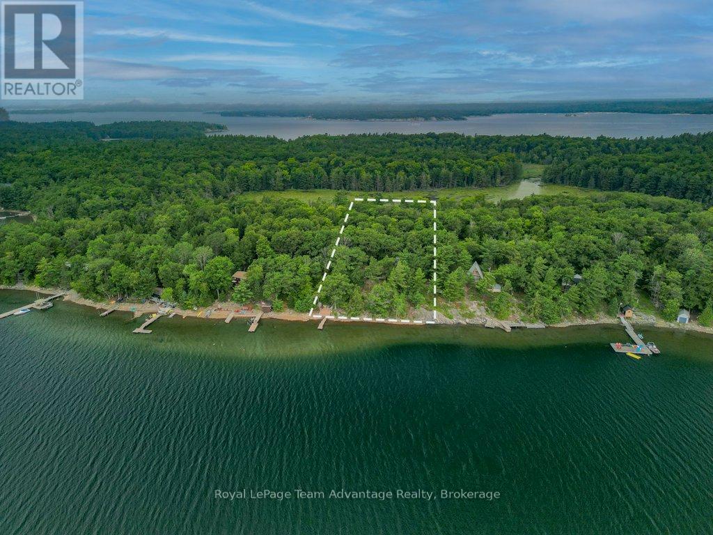 32 Island 65c, Carling, Ontario  P0G 1G0 - Photo 11 - X12344320