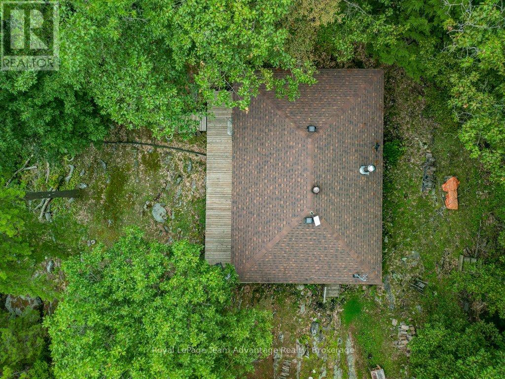 32 Island 65c, Carling, Ontario  P0G 1G0 - Photo 12 - X12344320
