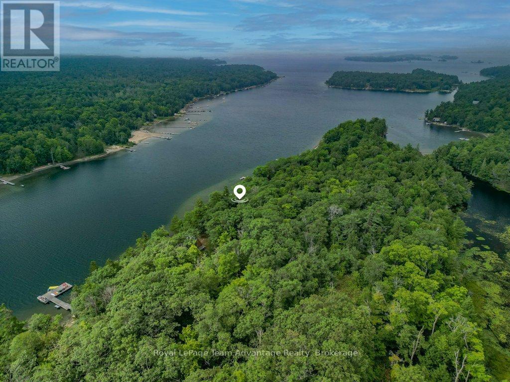 32 Island 65c, Carling, Ontario  P0G 1G0 - Photo 37 - X12344320