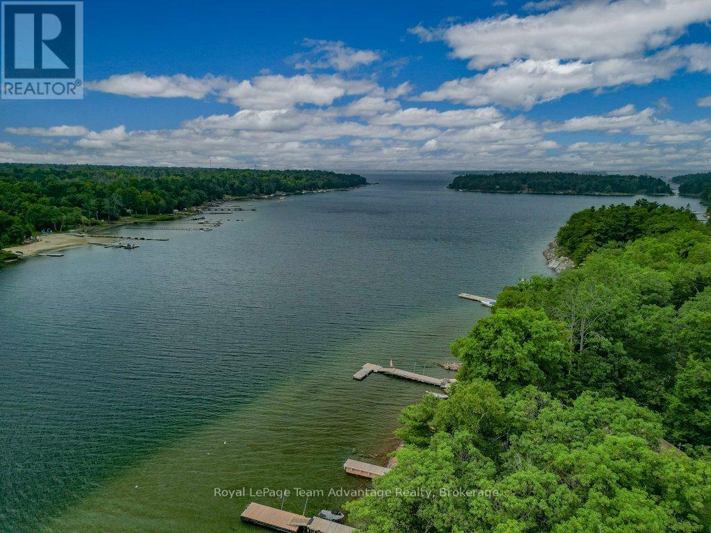32 Island 65c, Carling, Ontario  P0G 1G0 - Photo 39 - X12344320