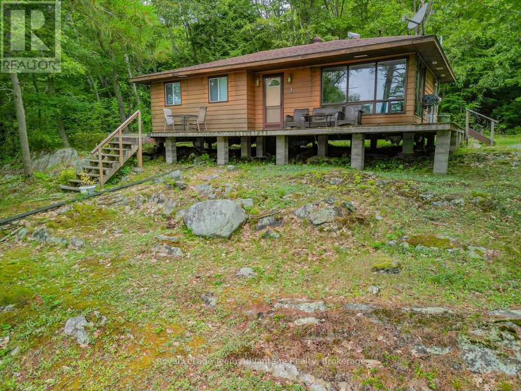 32 Island 65c, Carling, Ontario  P0G 1G0 - Photo 5 - X12344320