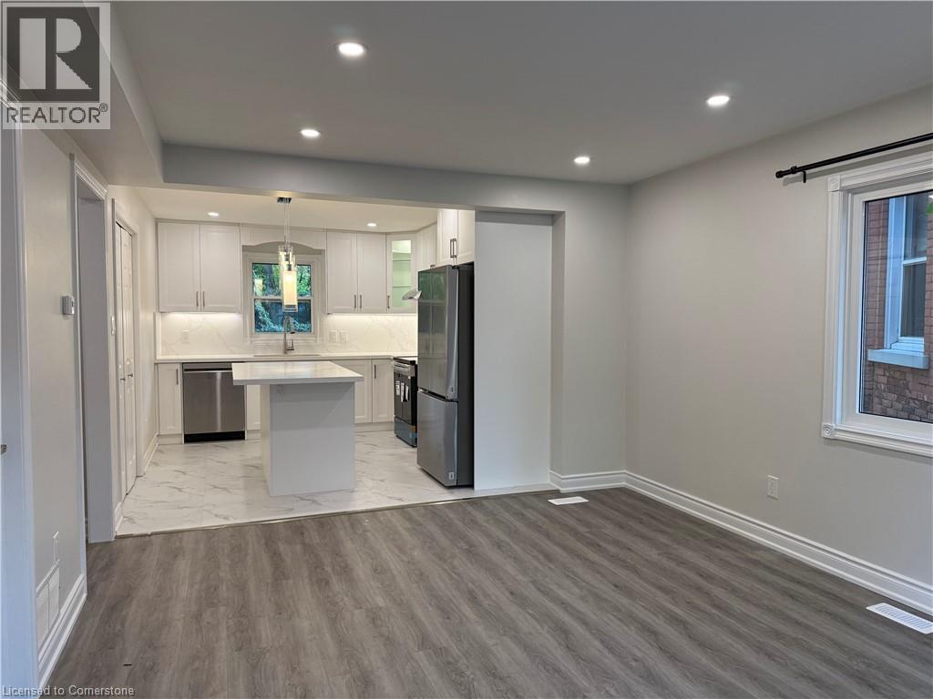 87 Peter Street, Hamilton, Ontario  L8R 1T5 - Photo 4 - 40760225