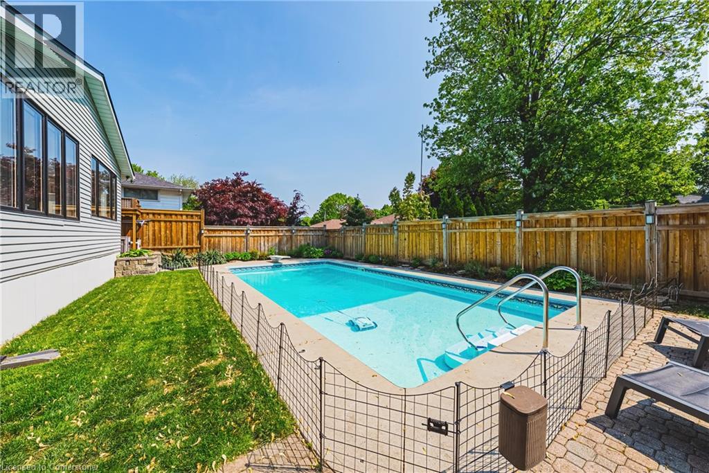 16 Lynndale Drive, Hamilton, Ontario  L9H 3L6 - Photo 48 - 40760626