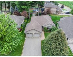 6 WINTERGREEN Crescent, Delhi, Ontario