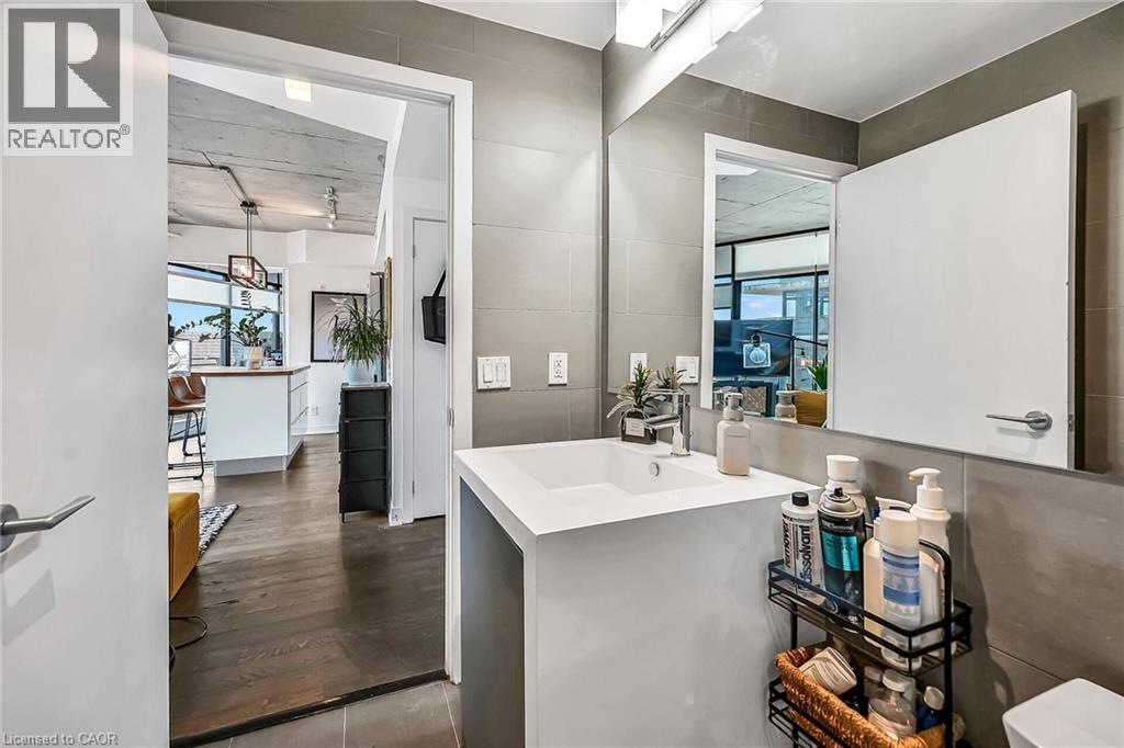 1201 Dundas Street E Unit# 902, Toronto, Ontario  M4M 1S2 - Photo 24 - 40760543