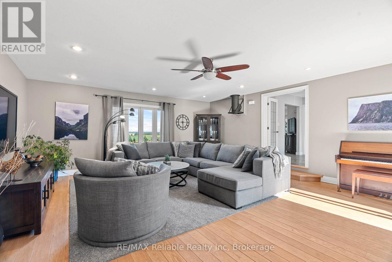 70129 Evergreen Line, South Huron, Ontario  N0M 1S5 - Photo 21 - X12345597