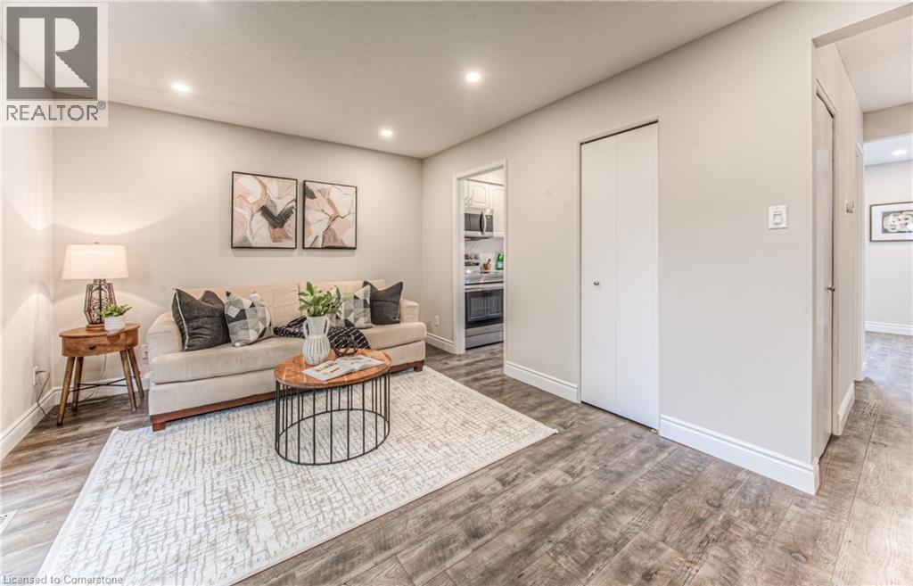 425 Keats Way Unit# 4, Waterloo, Ontario  N2L 5S7 - Photo 10 - 40760461