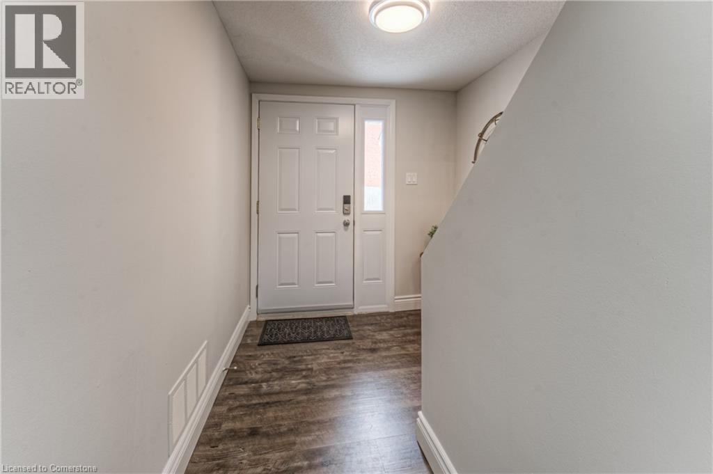 425 Keats Way Unit# 4, Waterloo, Ontario  N2L 5S7 - Photo 5 - 40760461