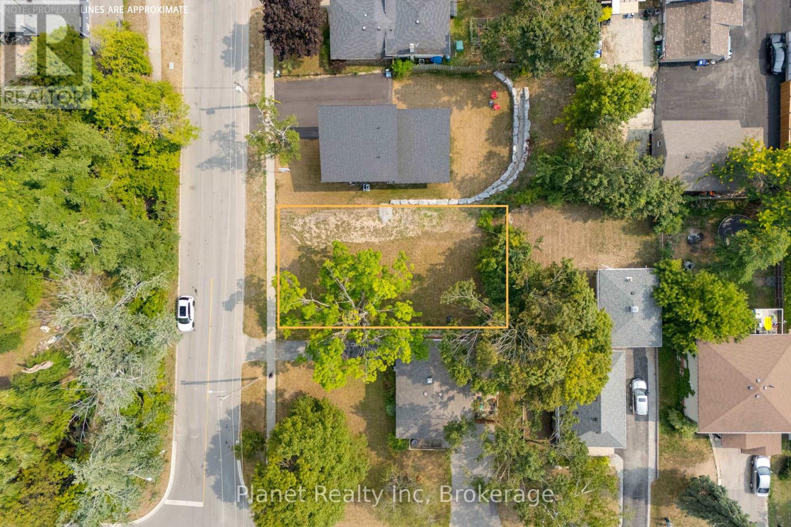 170 Berczy Street, Barrie, Ontario  L4M 2H2 - Photo 7 - S12346154