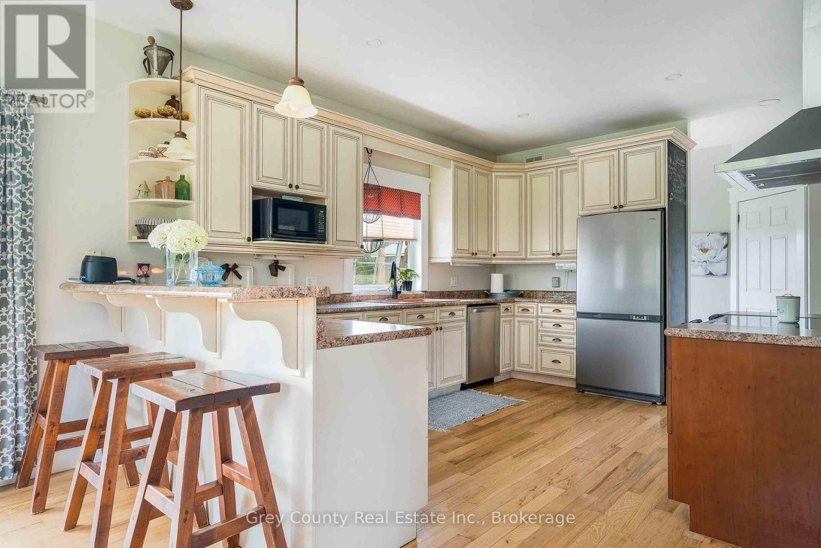 135260 9th Line, Grey Highlands, Ontario  N0C 1H0 - Photo 13 - X12346111