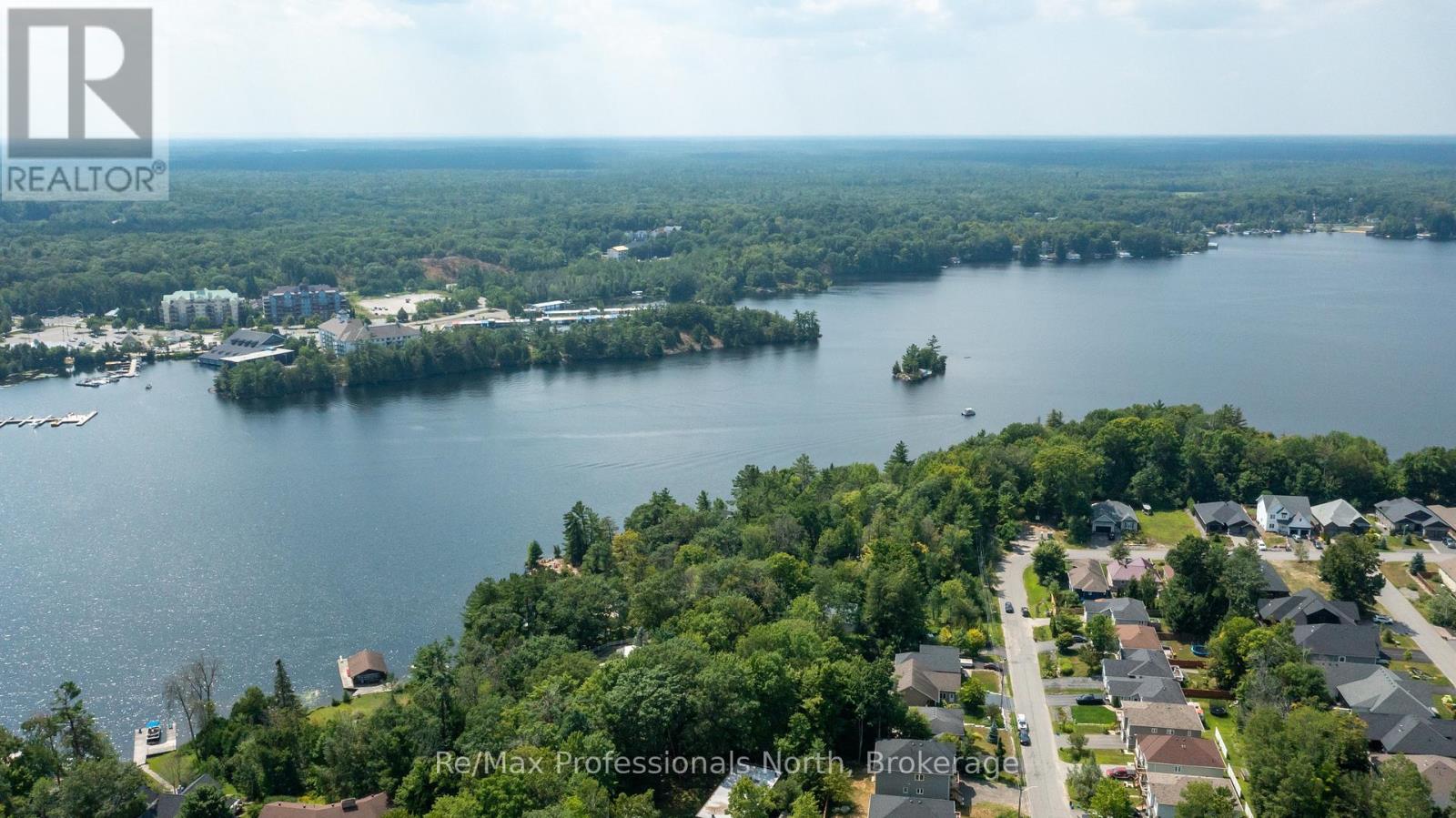 635 Wagner Street, Gravenhurst, Ontario  P1P 1E1 - Photo 37 - X12346223