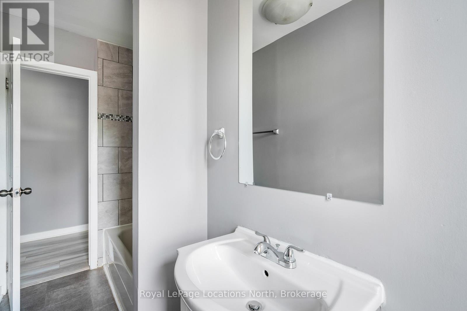 593 Hurontario Street, Collingwood, Ontario  L9Y 2N4 - Photo 11 - S12346449