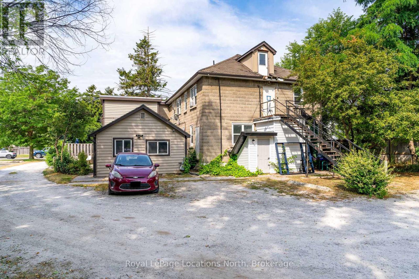 593 Hurontario Street, Collingwood, Ontario  L9Y 2N4 - Photo 5 - S12346449