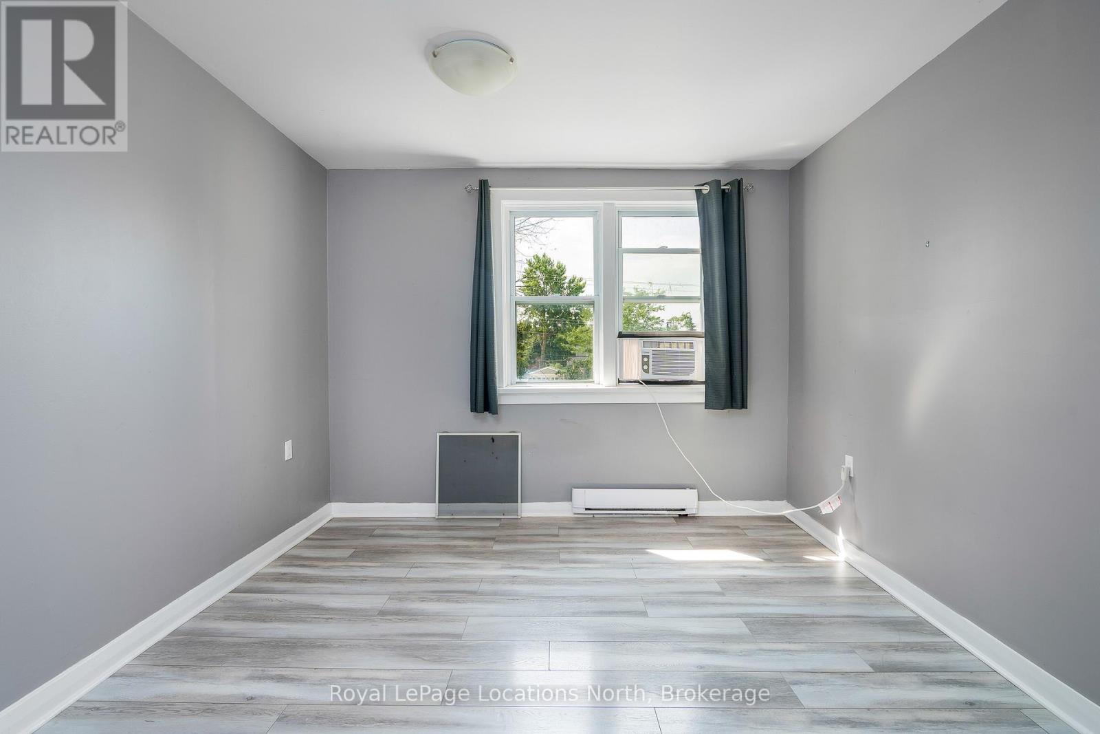 593 Hurontario Street, Collingwood, Ontario  L9Y 2N4 - Photo 9 - S12346449