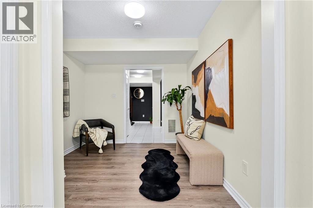 22 Spring Creek Drive Unit# 57, Waterdown, Ontario  L8B 1V7 - Photo 2 - 40760808