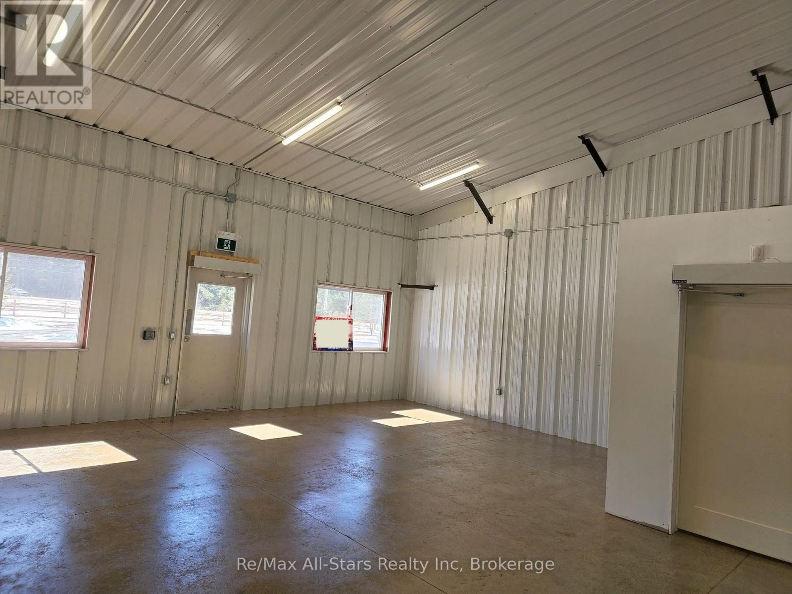 25754 35 Highway, Lake Of Bays, Ontario  P0A 1H0 - Photo 19 - X12347380