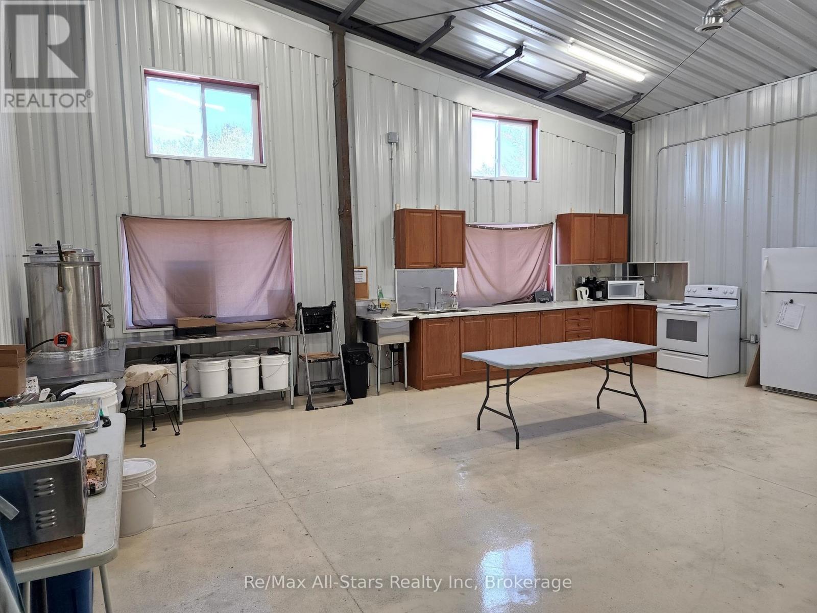 25754 35 Highway, Lake Of Bays, Ontario  P0A 1H0 - Photo 24 - X12347380