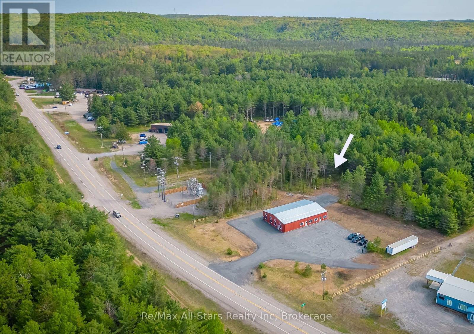 25754 35 Highway, Lake Of Bays, Ontario  P0A 1H0 - Photo 5 - X12347380