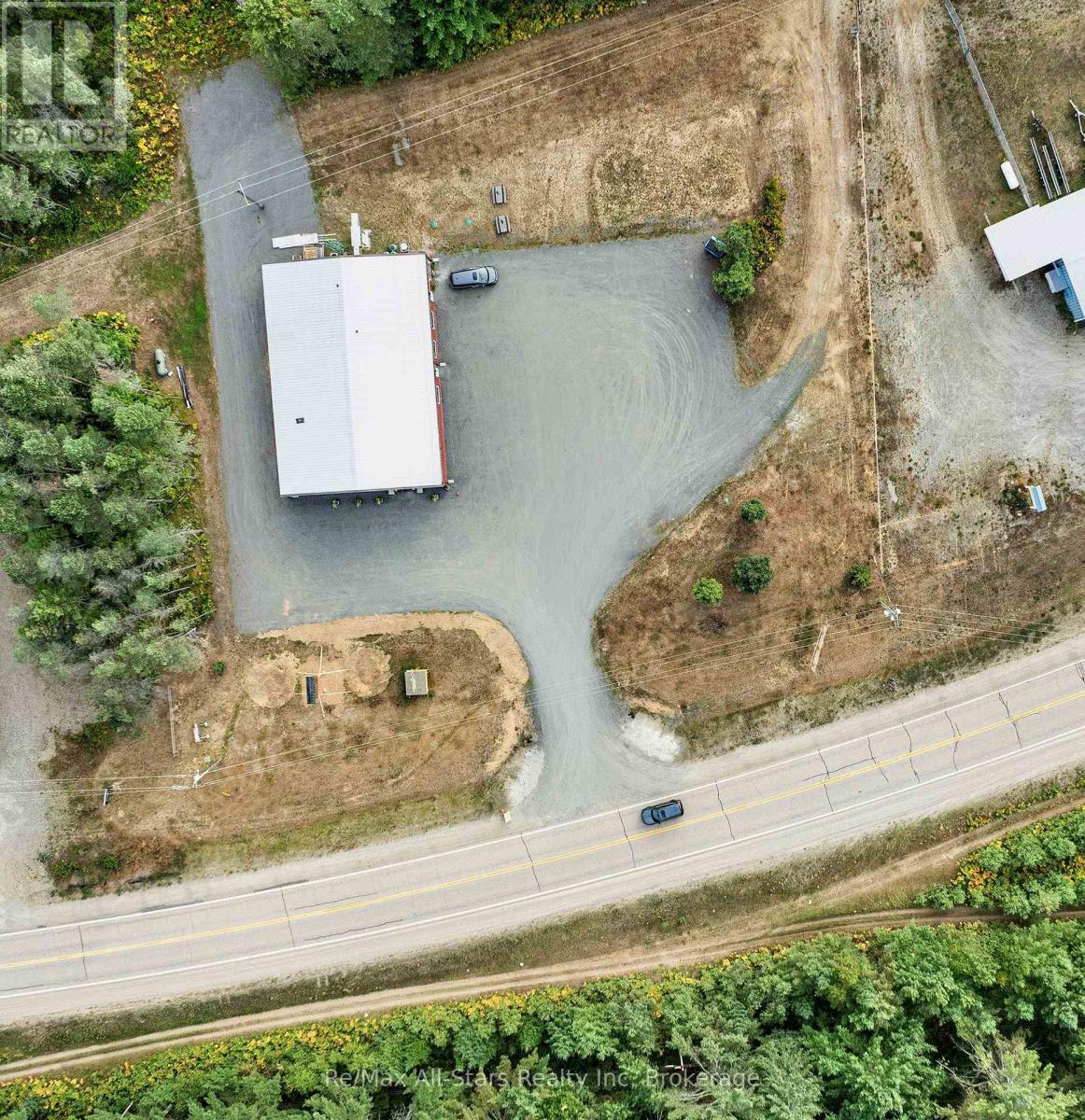 25754 35 Highway, Lake Of Bays, Ontario  P0A 1H0 - Photo 6 - X12347380