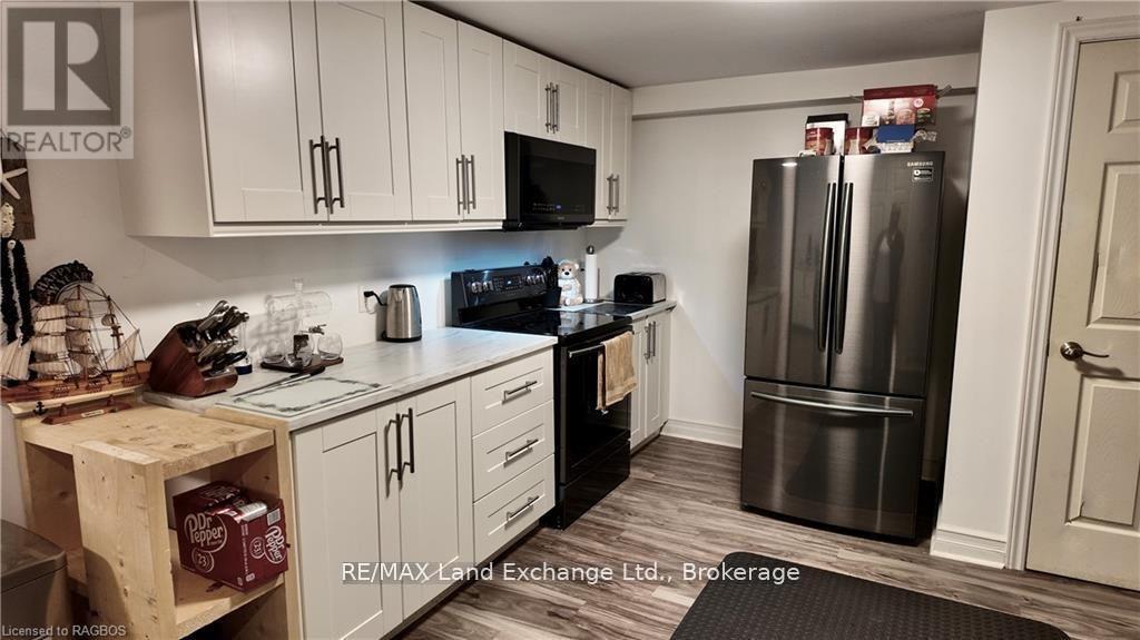 1097 Williamsburg Street, Kincardine, Ontario  N2Z 2G4 - Photo 20 - X12347631